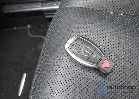 2007 Mercedes-Benz S 550 4Matic from USA, damaged, VIN WDDNG86XX7A122766